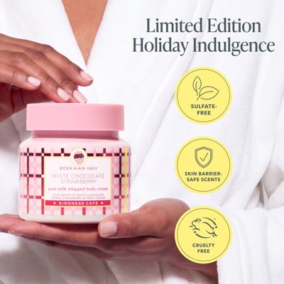 White Chocolate Strawberry Strawberry Milk Glow Set