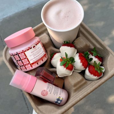 White Chocolate Strawberry Strawberry Milk Glow Set