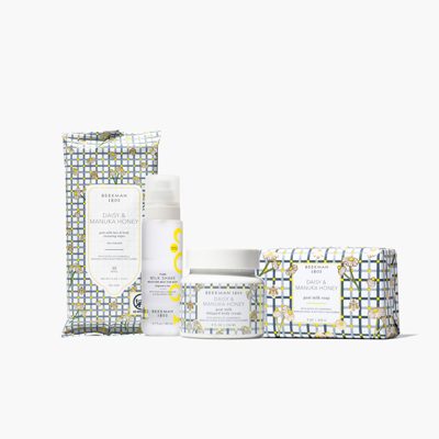A Walk Through the Meadow Daisy & Manuka Honey Fragrance Tote